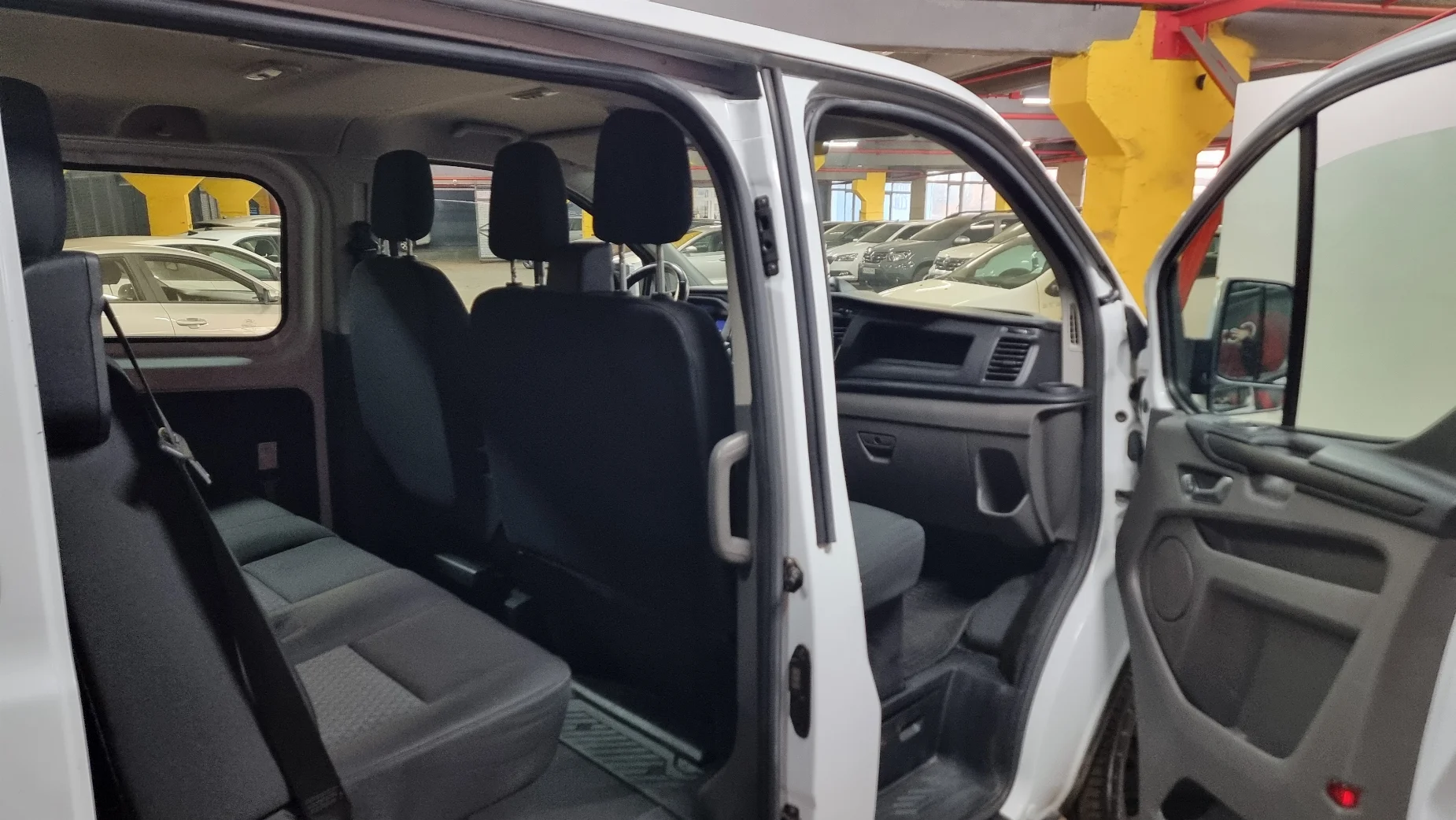 Ford Transit Custom photo